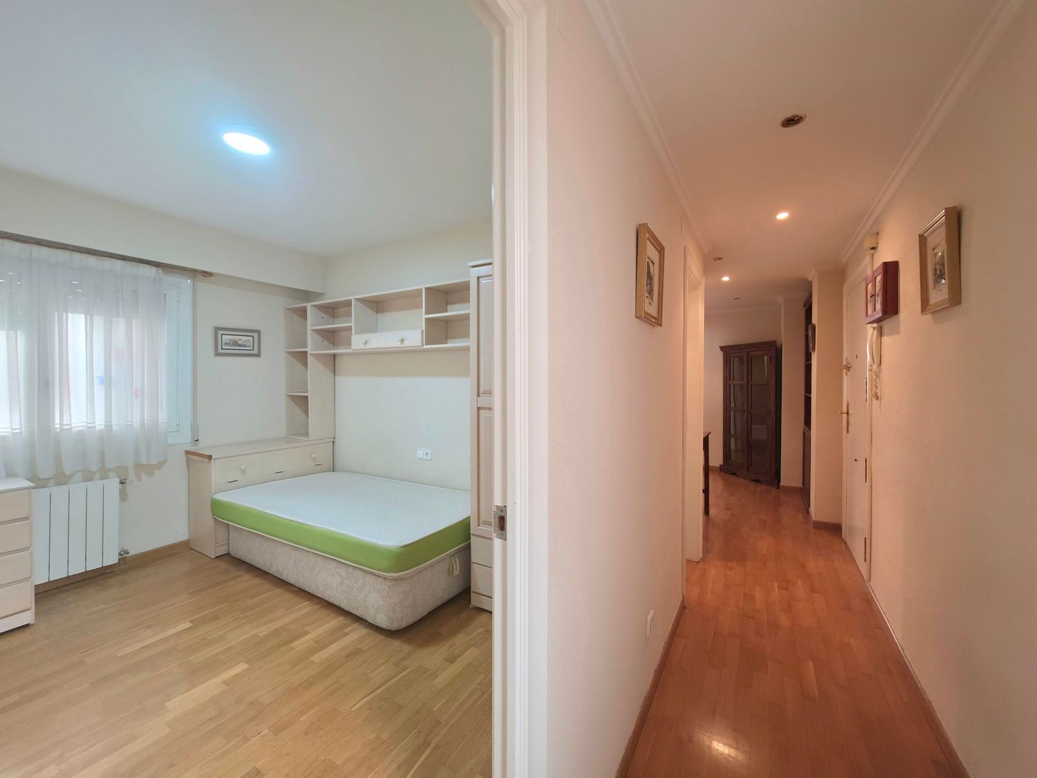 Apartment in Alicante, Spain 3 bedrooms, 102 sq.m. No. 194837