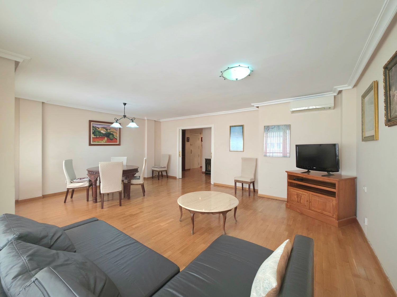 Apartment in Alicante, Spain 3 bedrooms, 102 sq.m. No. 194837