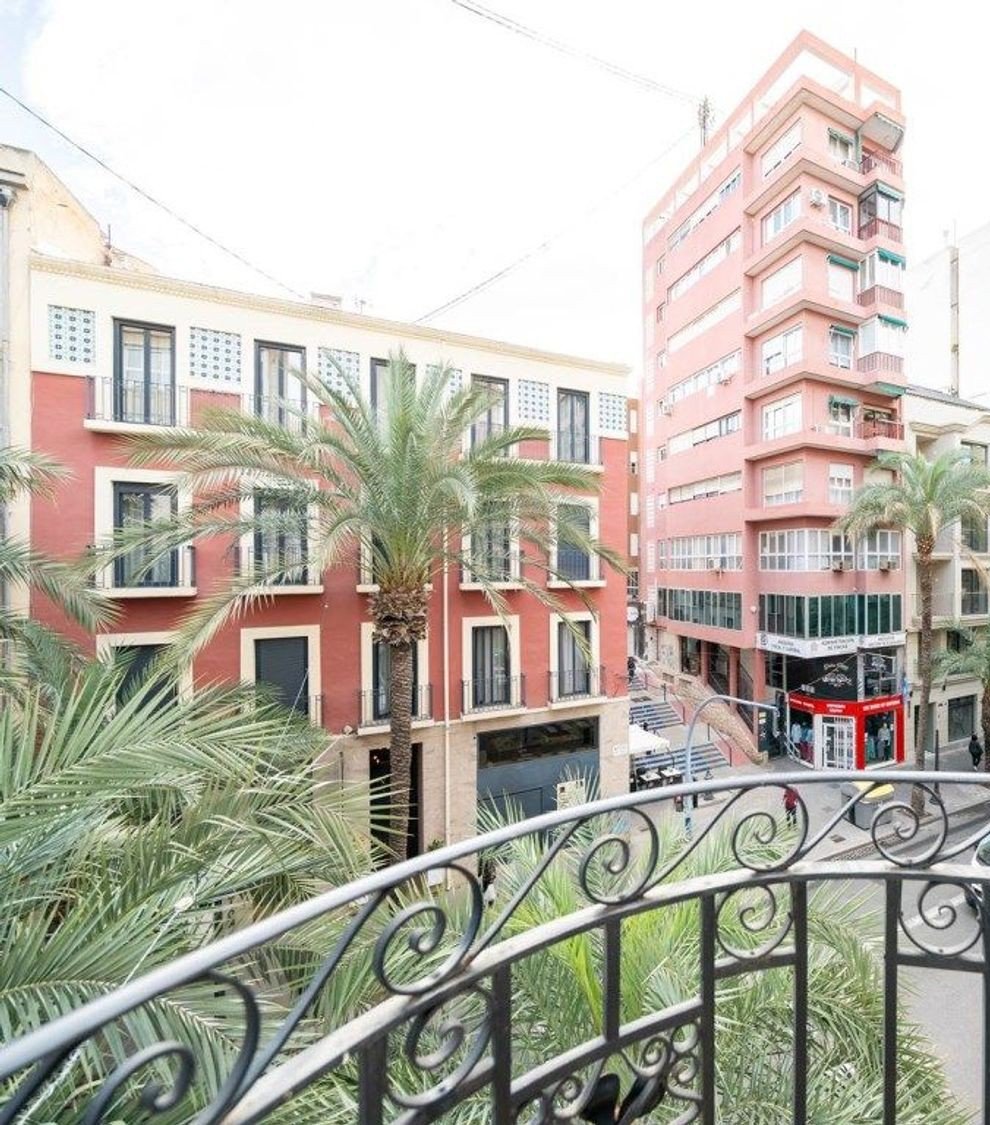 Huoneisto Alicante, Espanja 4 makuuhuonetta, 134 m2 No. 194838