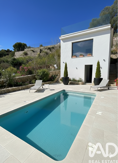 Villa à Malaga, Espagne 75 m2 No. 185372