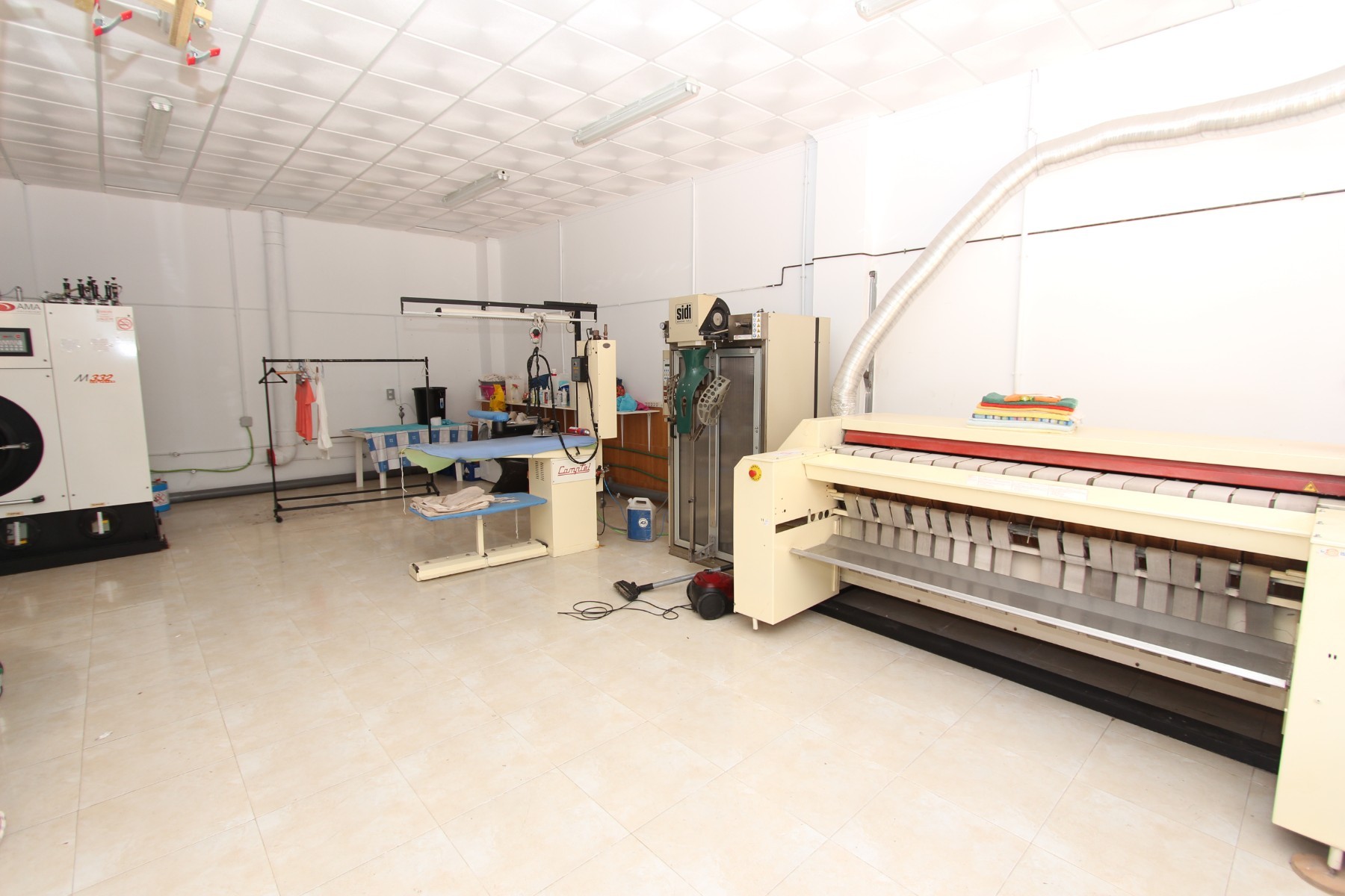 Gewerbeimmobilien in La Marina, Alicante, Spanien 60 m2 Nr. 183924