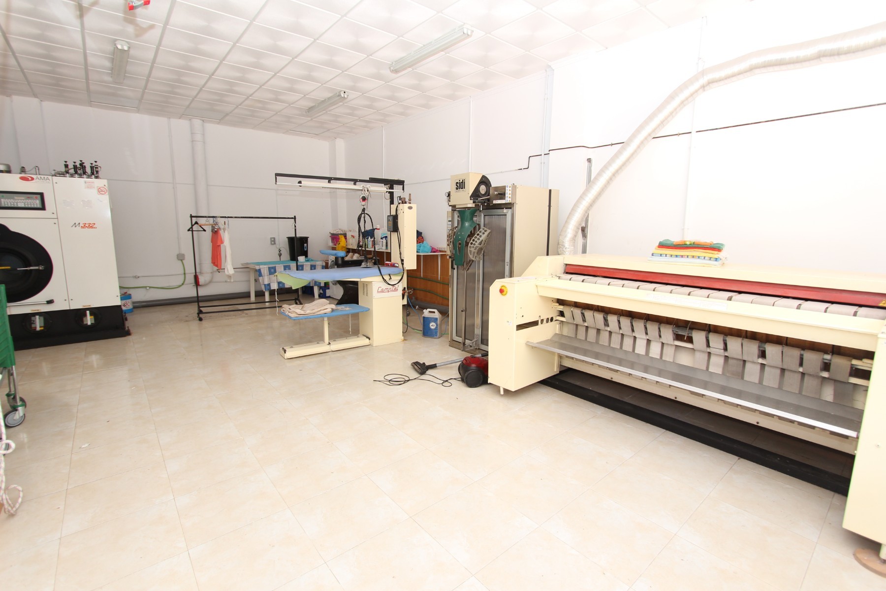 Gewerbeimmobilien in La Marina, Alicante, Spanien 60 m2 Nr. 183924