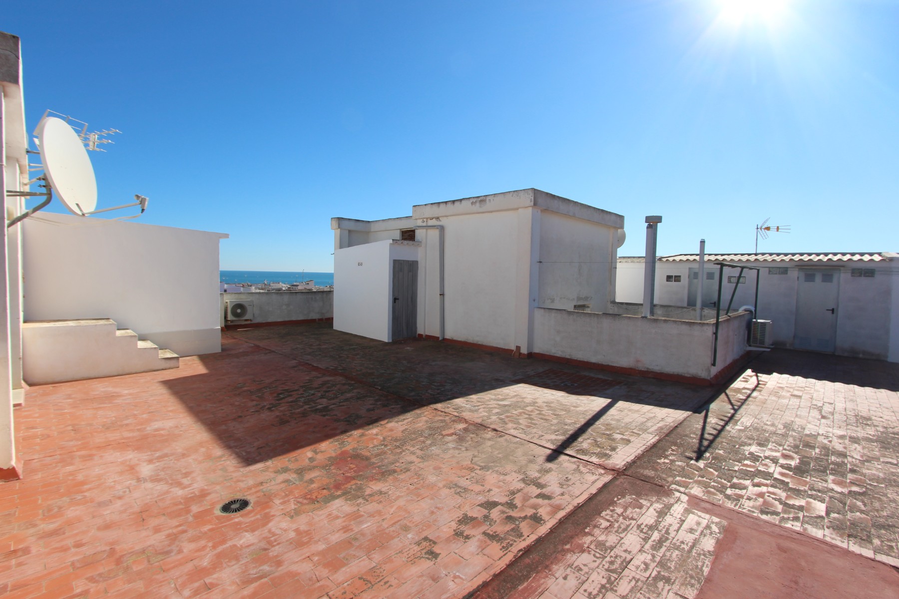 Apartment in Guardamar del Segura, Alicante, Spain 4 bedrooms, 139 sq.m. No. 183923