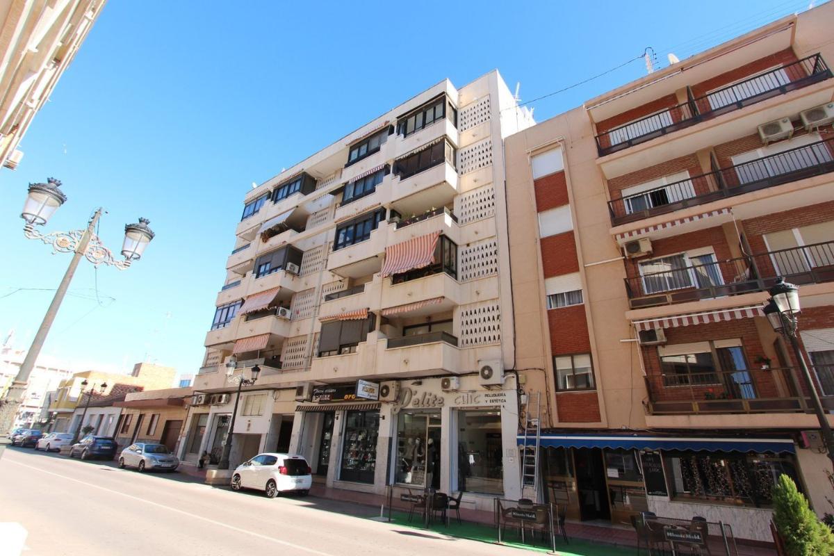 Apartment in Guardamar del Segura, Alicante, Spain 4 bedrooms, 139 sq.m. No. 183923