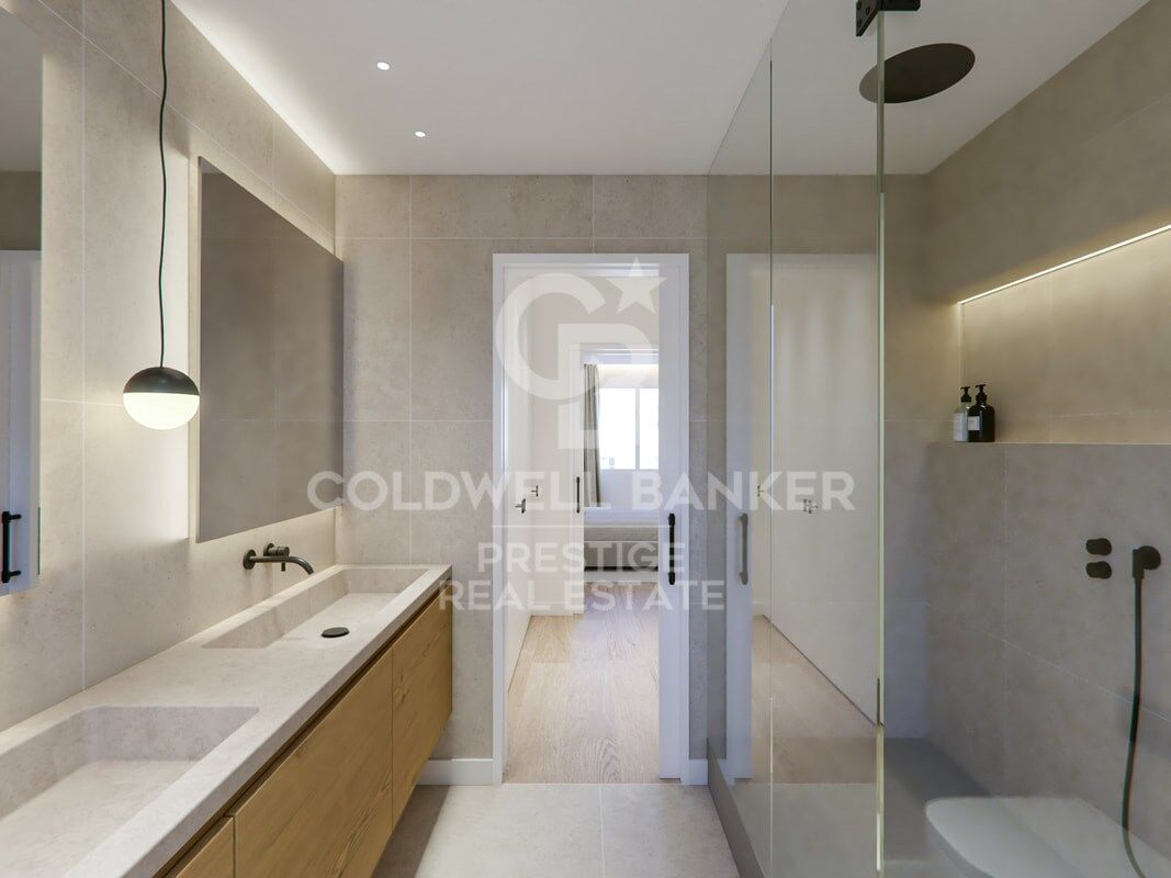 Apartment in Barcelona, Spain 4 bedrooms, 150 sq.m. No. 160002
