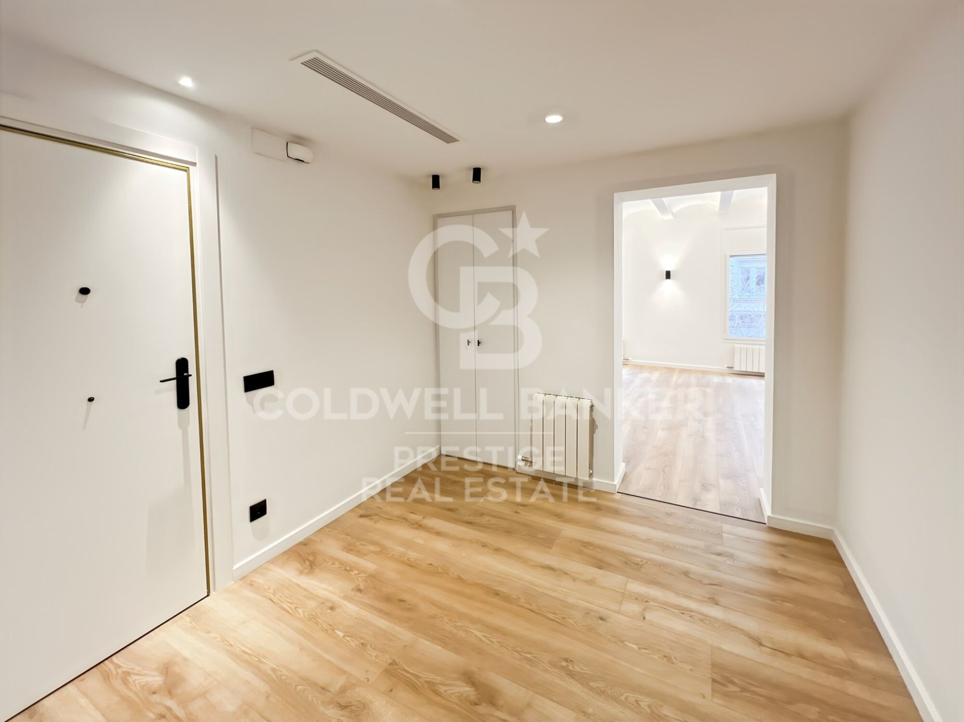 Apartment in Barcelona, Spain 4 bedrooms, 150 sq.m. No. 160002