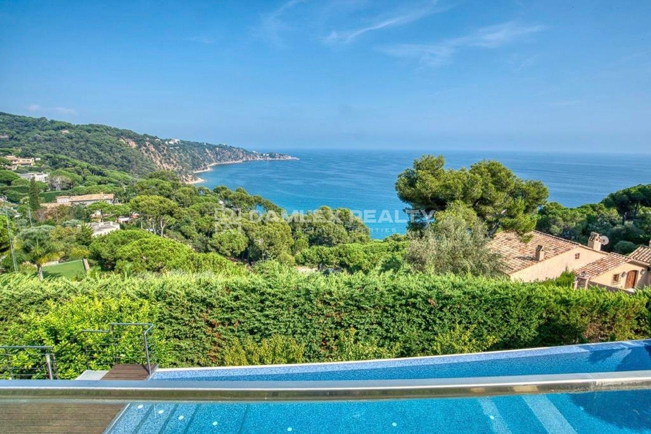 Villa i Sant Feliu de Guixols, Girona, Spanien 6 sovrum,  Nr. 176674