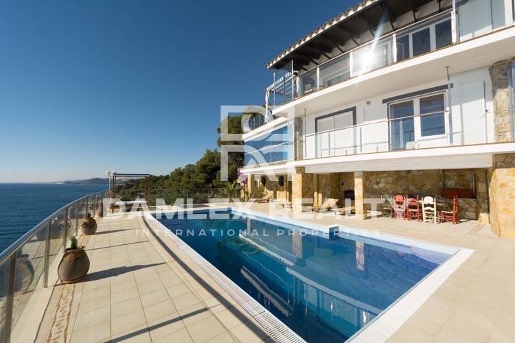 Villa a Lloret de Mar, Girona, Spagna 5 camere da letto,  N° 176675
