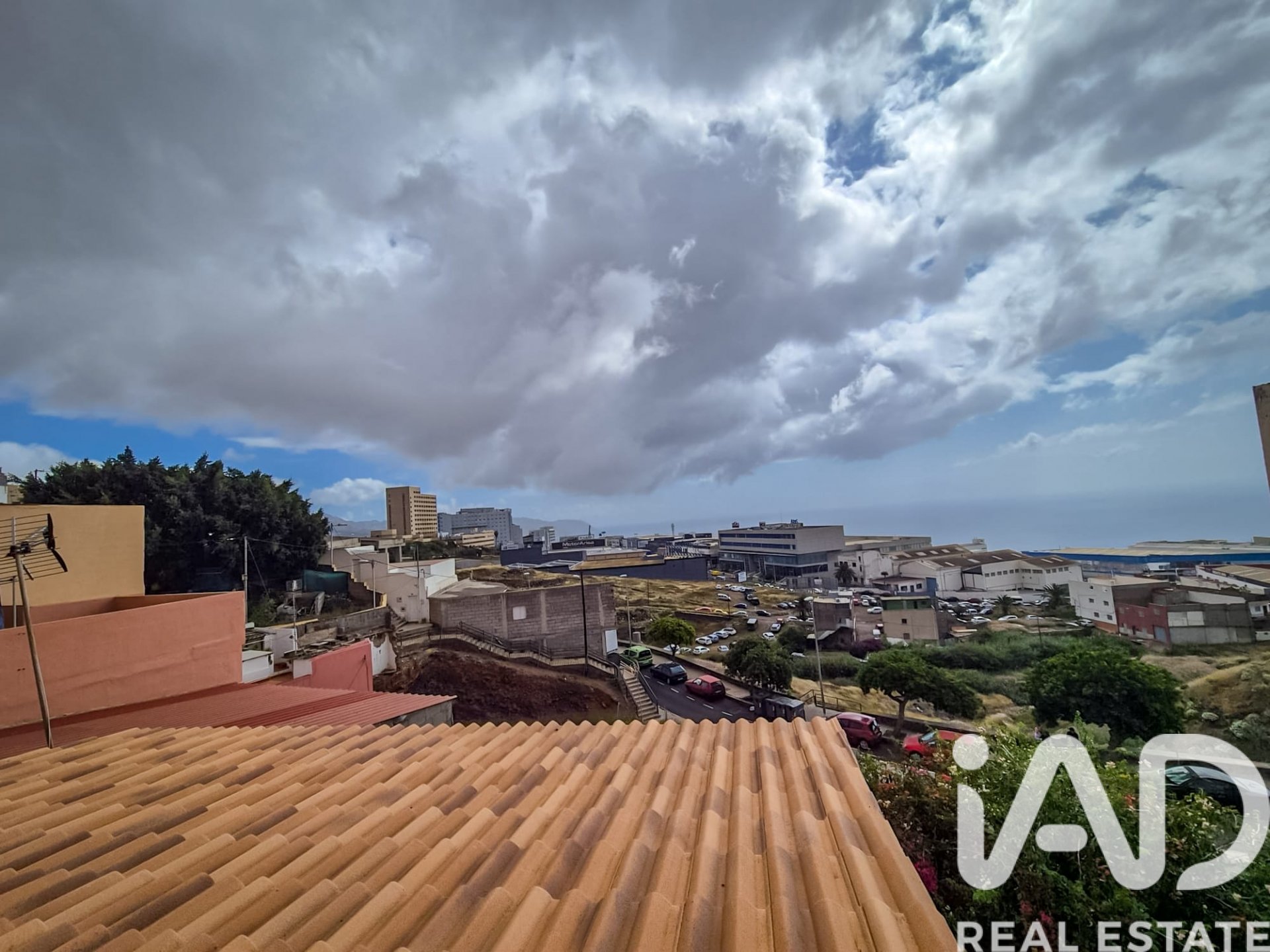 House in Santa Cruz de Tenerife, Tenerife, Spanien 4 Schlafzimmer, 132 m2 Nr. 188409