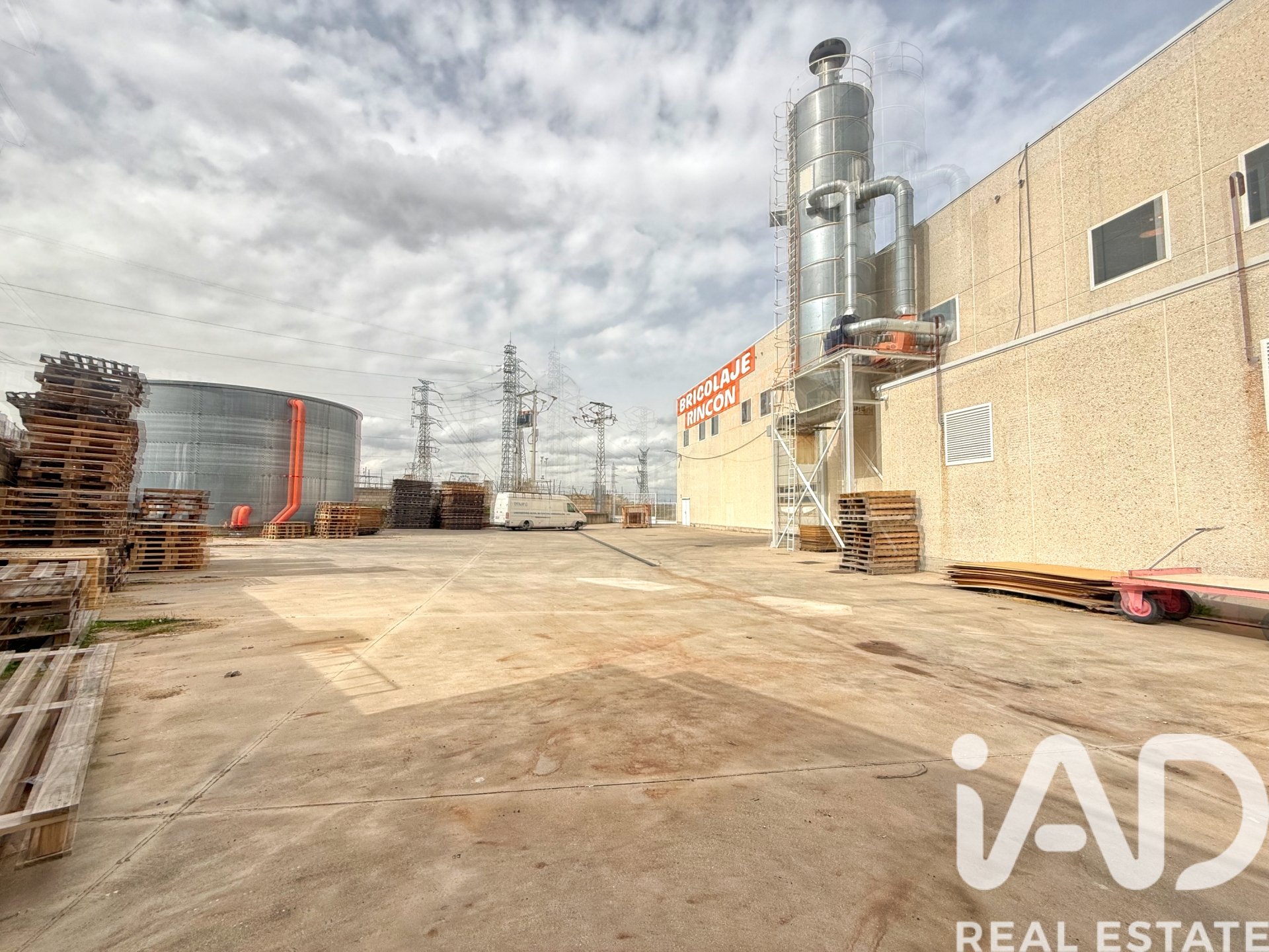 Propiedad comercial en Villaviciosa de Odón, Madrid, España 8148 m2 No. 188411