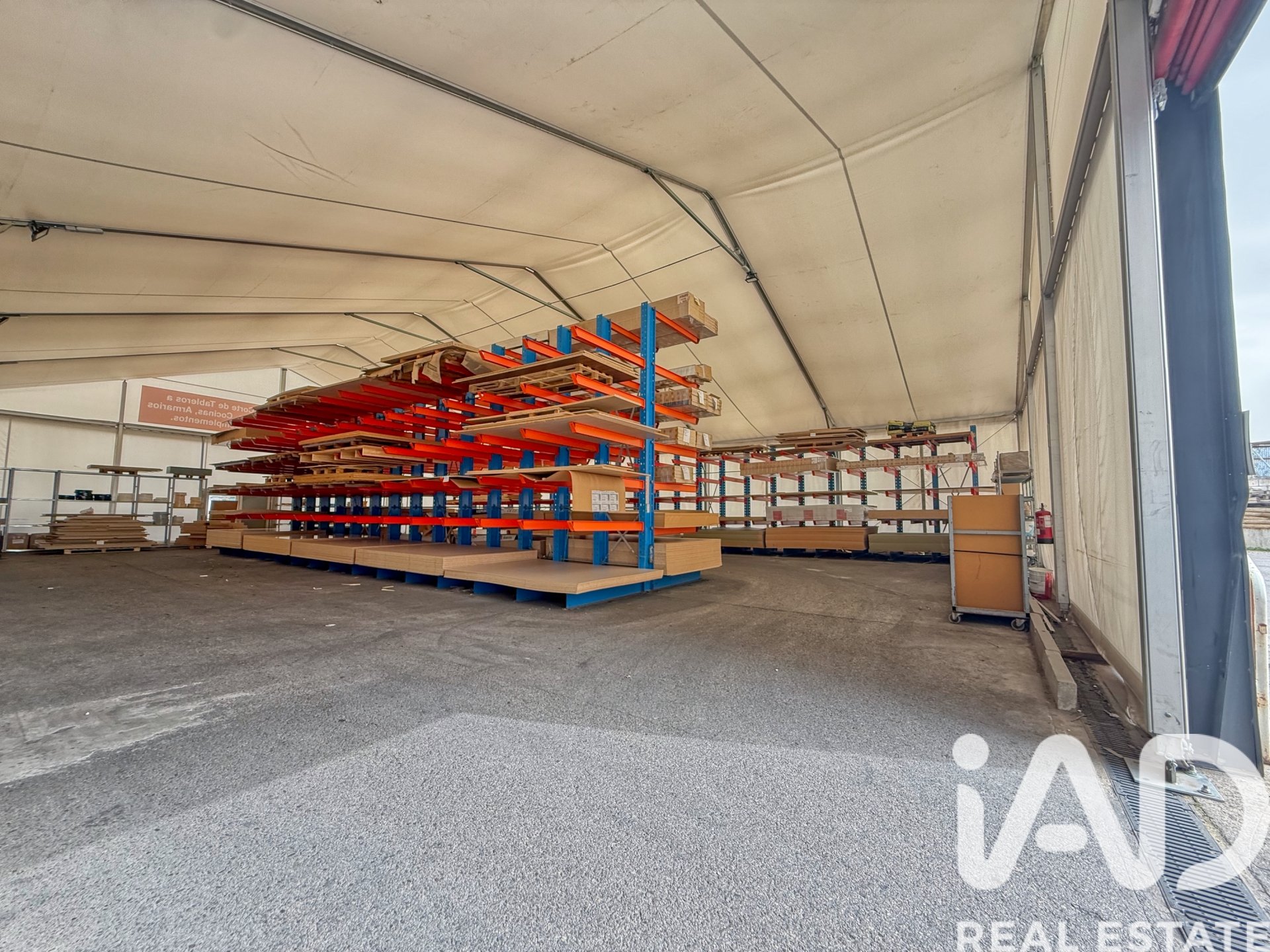 Propiedad comercial en Villaviciosa de Odón, Madrid, España 8148 m2 No. 188411