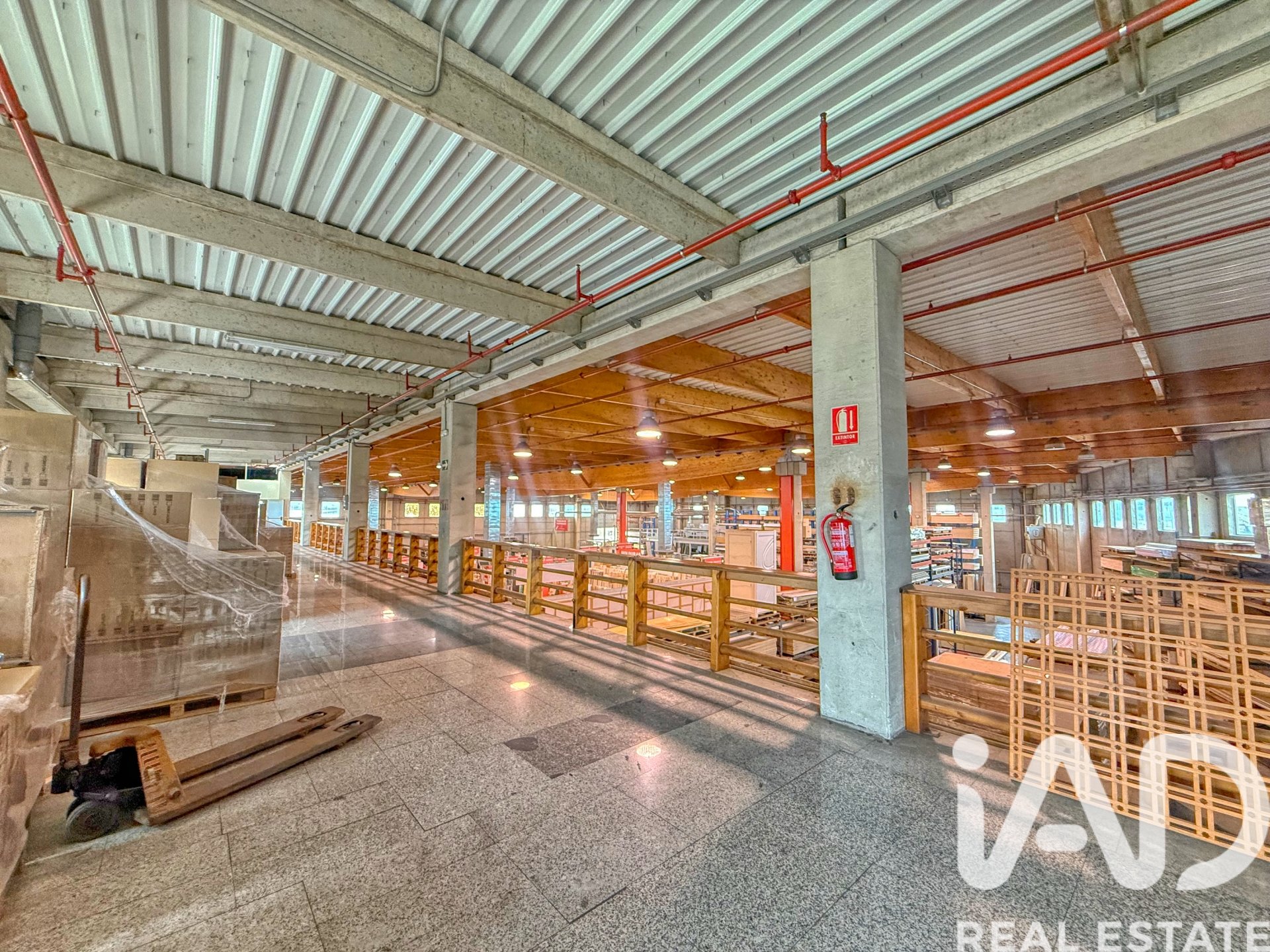 Propiedad comercial en Villaviciosa de Odón, Madrid, España 8148 m2 No. 188411