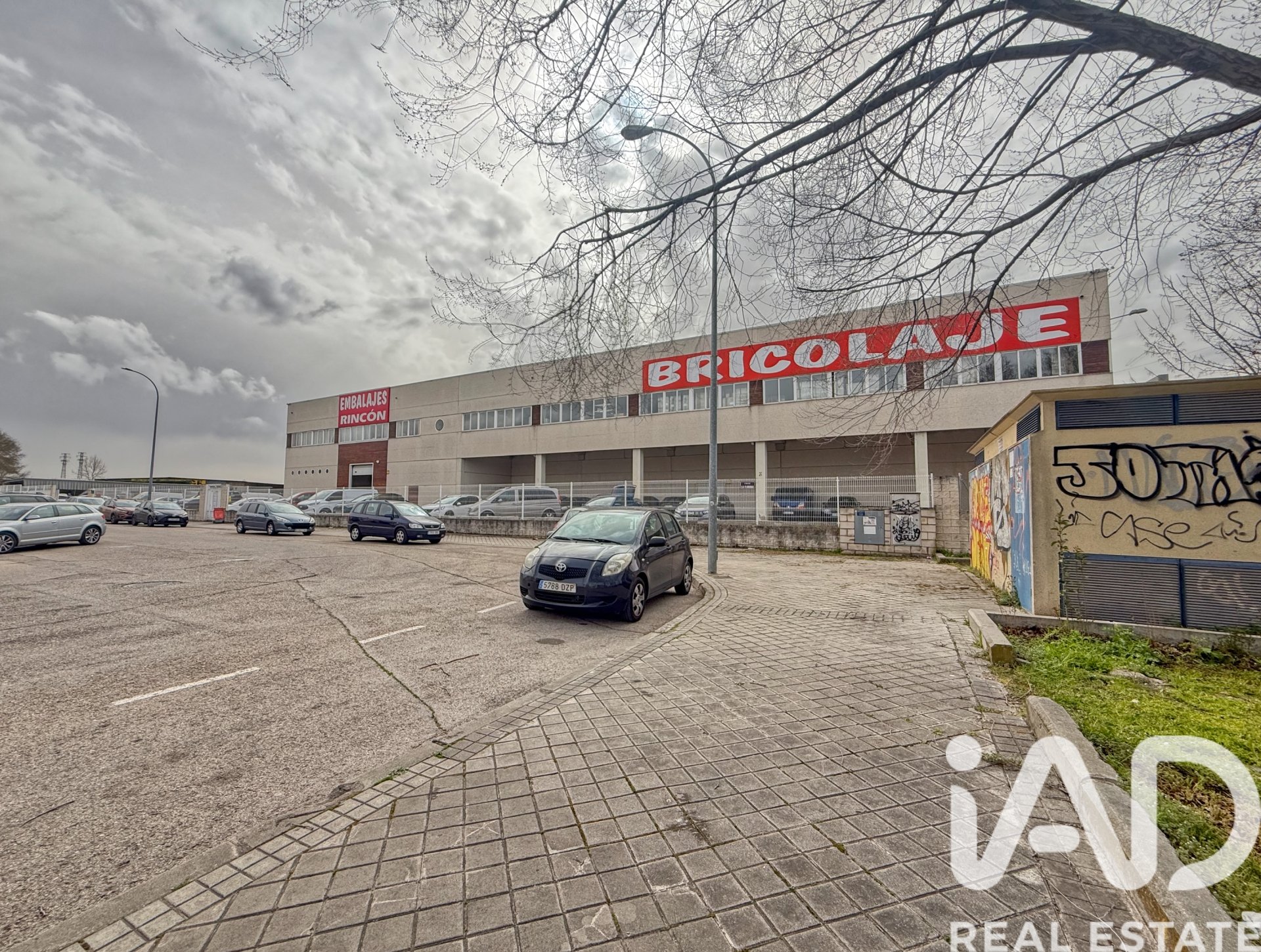 Propiedad comercial en Villaviciosa de Odón, Madrid, España 8148 m2 No. 188411