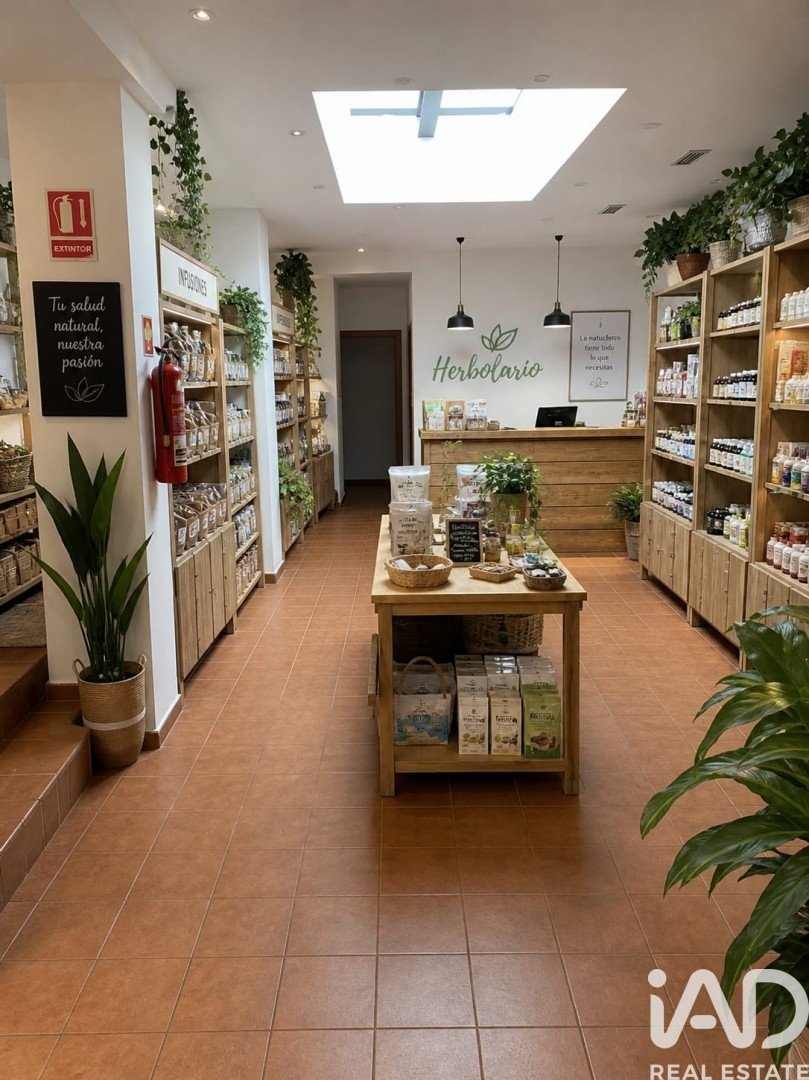 Propiedad comercial en León, España 2 dormitorios, 136 m2 No. 188406