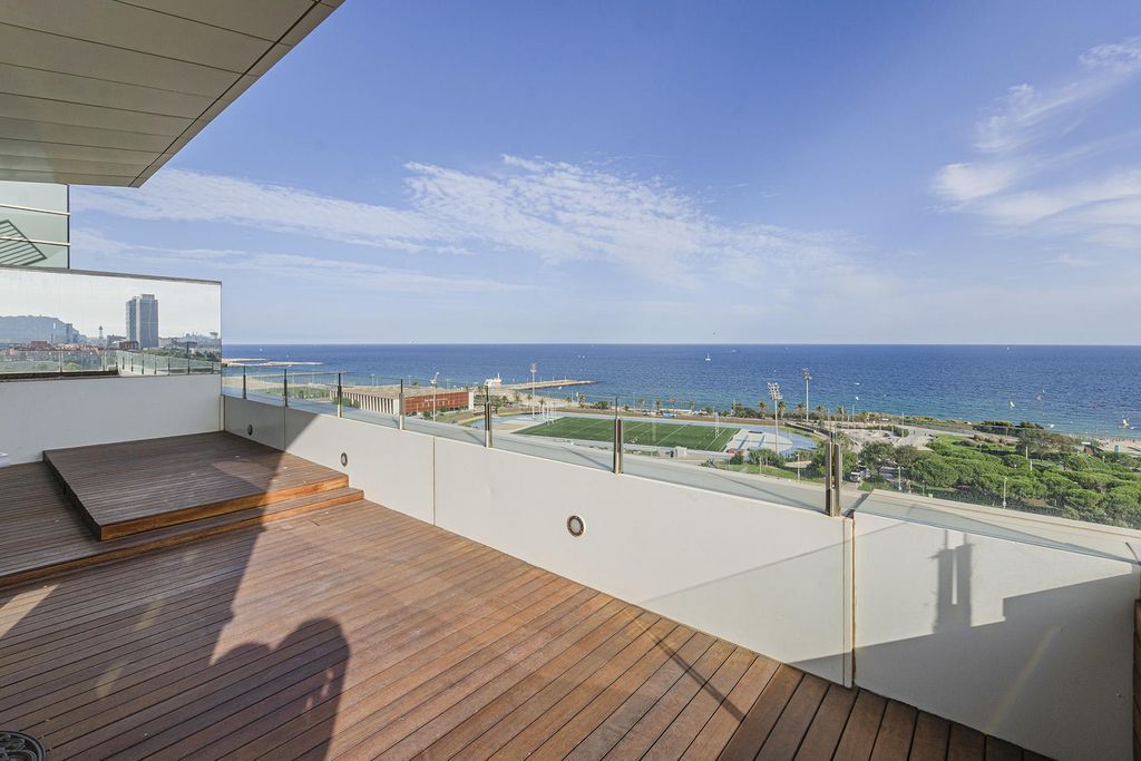 Huoneisto Barcelona, Espanja 2 makuuhuonetta, 134 m2 No. 22072