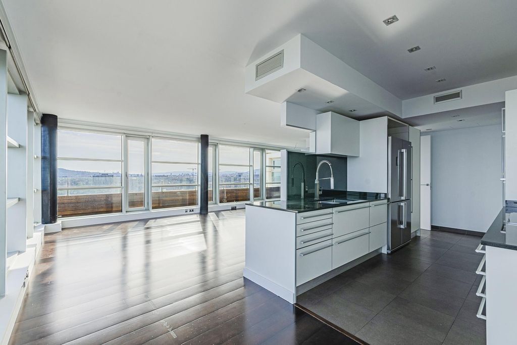 Huoneisto Barcelona, Espanja 2 makuuhuonetta, 134 m2 No. 22072