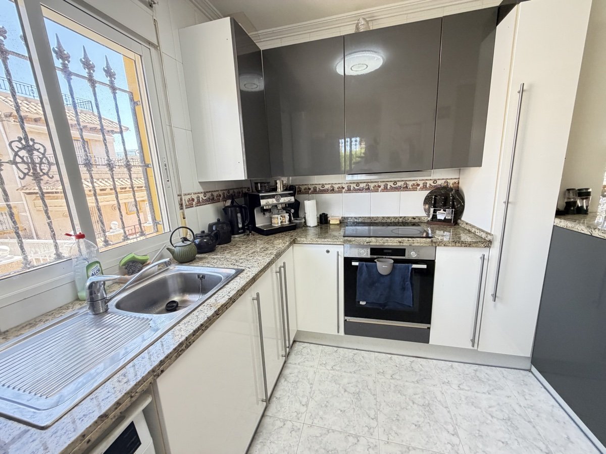Huvila Villamartin, Alicante, Espanja 4 makuuhuonetta, 109 m2 No. 189829