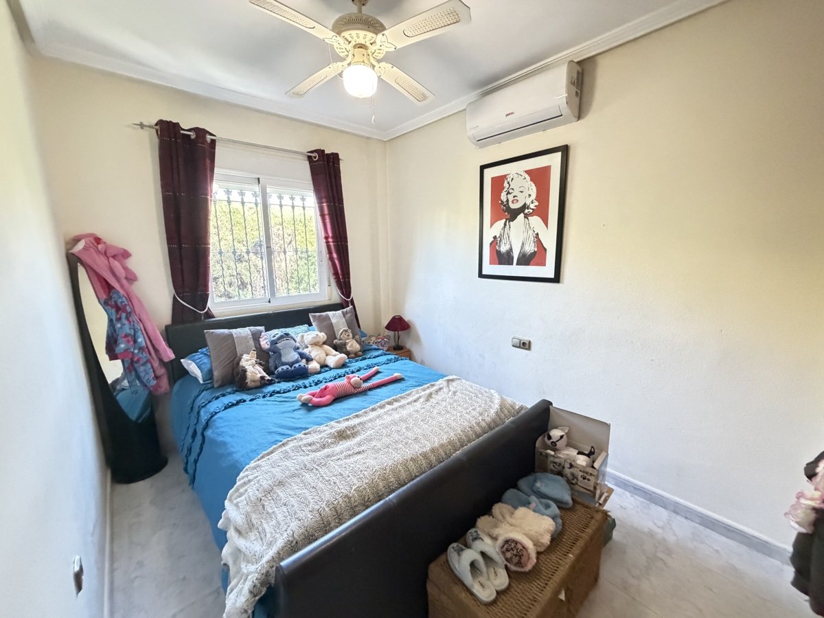 Huvila Villamartin, Alicante, Espanja 4 makuuhuonetta, 109 m2 No. 189829