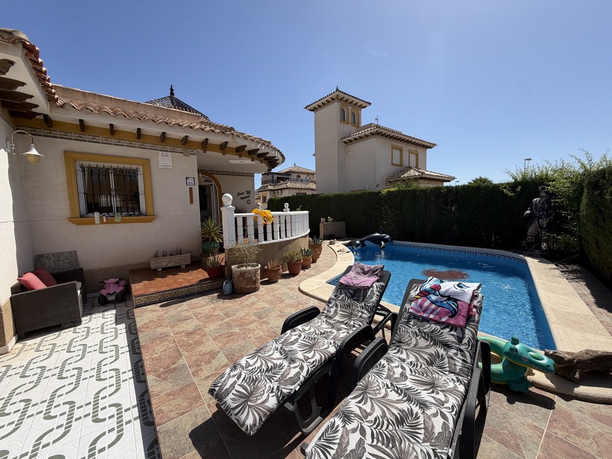 Huvila Villamartin, Alicante, Espanja 4 makuuhuonetta, 109 m2 No. 189829