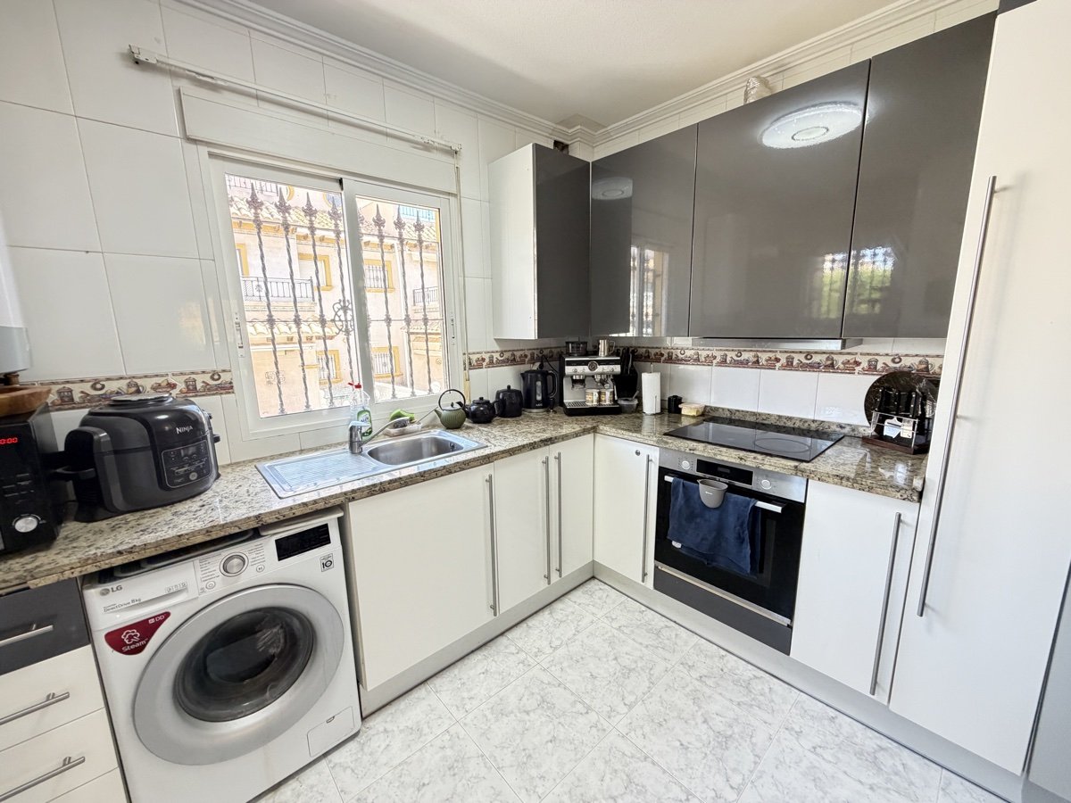 Huvila Villamartin, Alicante, Espanja 4 makuuhuonetta, 109 m2 No. 189829