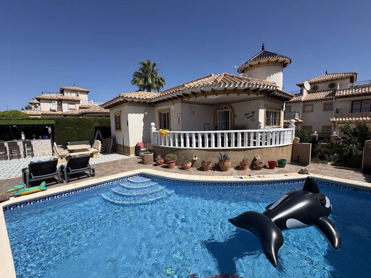 Huvila Villamartin, Alicante, Espanja 4 makuuhuonetta, 109 m2 No. 189829