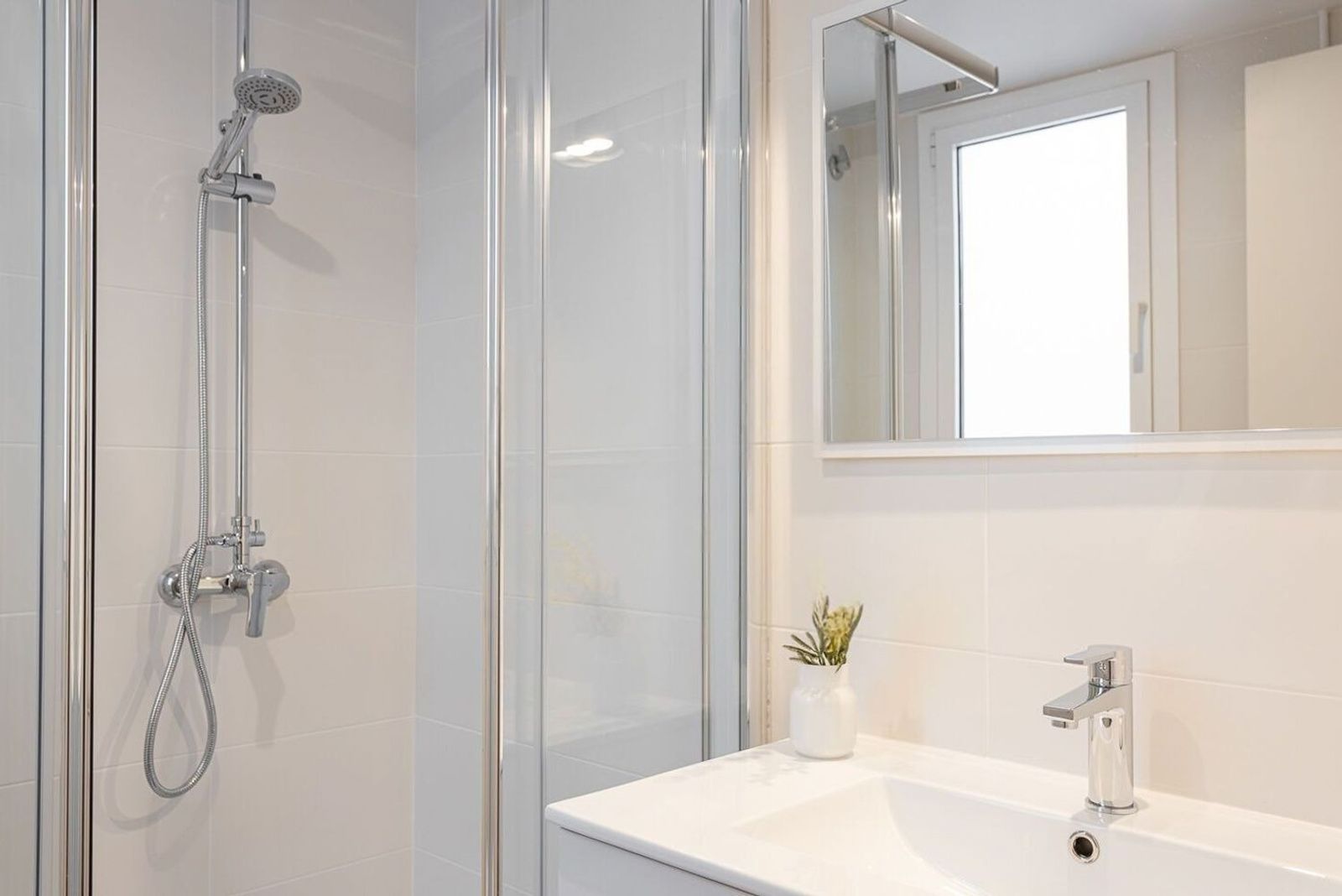 Wohnung in Barcelona, Spanien 2 Schlafzimmer, 64 m2 Nr. 167834