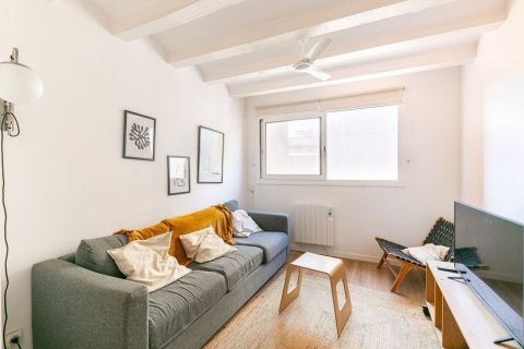 Apartamento en Barcelona, España 2 dormitorios, 64 m2 No. 167834