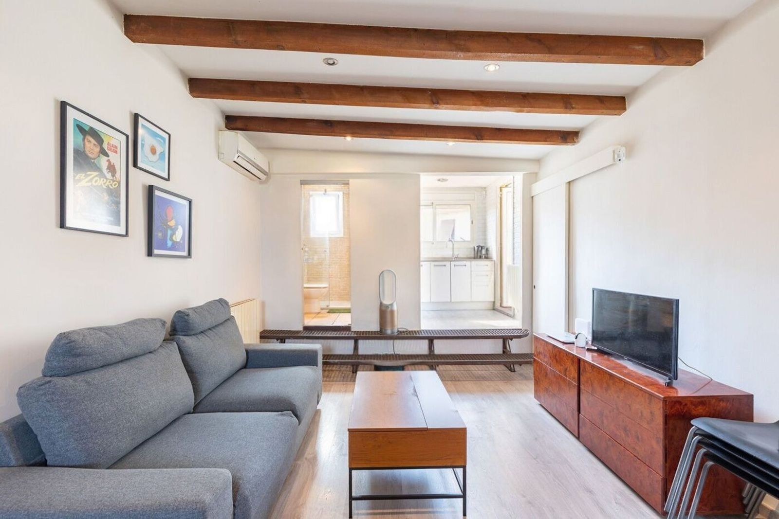 Apartamento en Barcelona, España 1 dormitorio, 64 m2 No. 167835