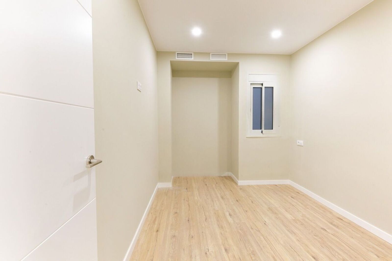 Huoneisto Barcelona, Espanja 2 makuuhuonetta, 58 m2 No. 167836