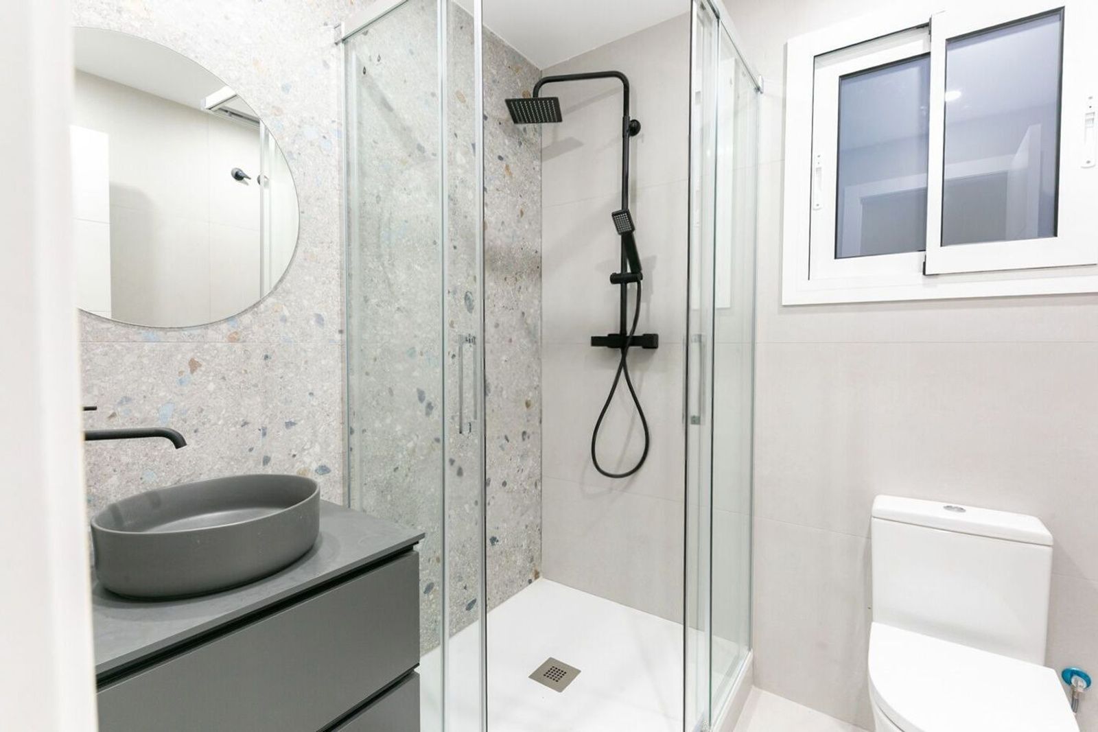 Huoneisto Barcelona, Espanja 2 makuuhuonetta, 58 m2 No. 167836