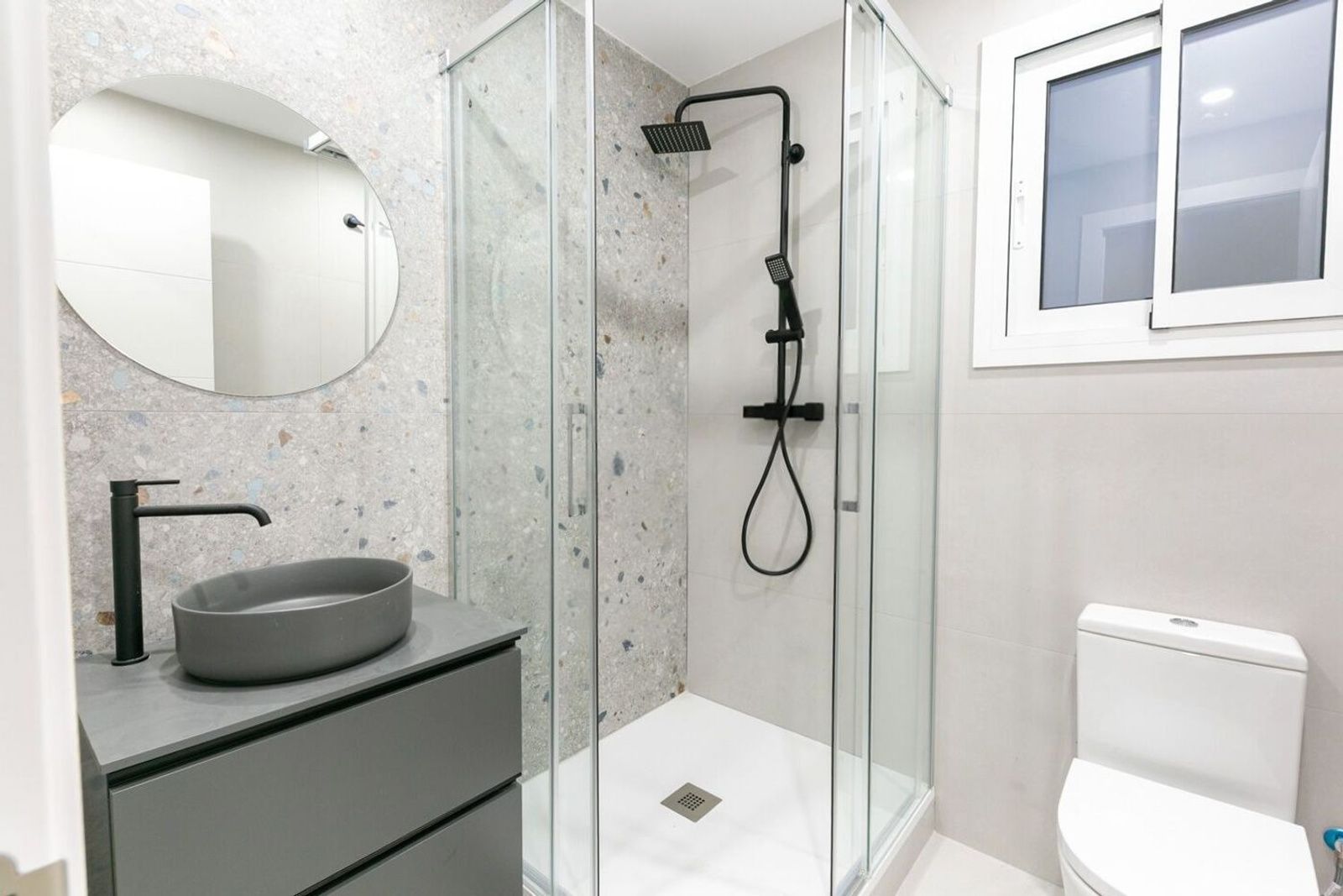 Huoneisto Barcelona, Espanja 2 makuuhuonetta, 58 m2 No. 167836