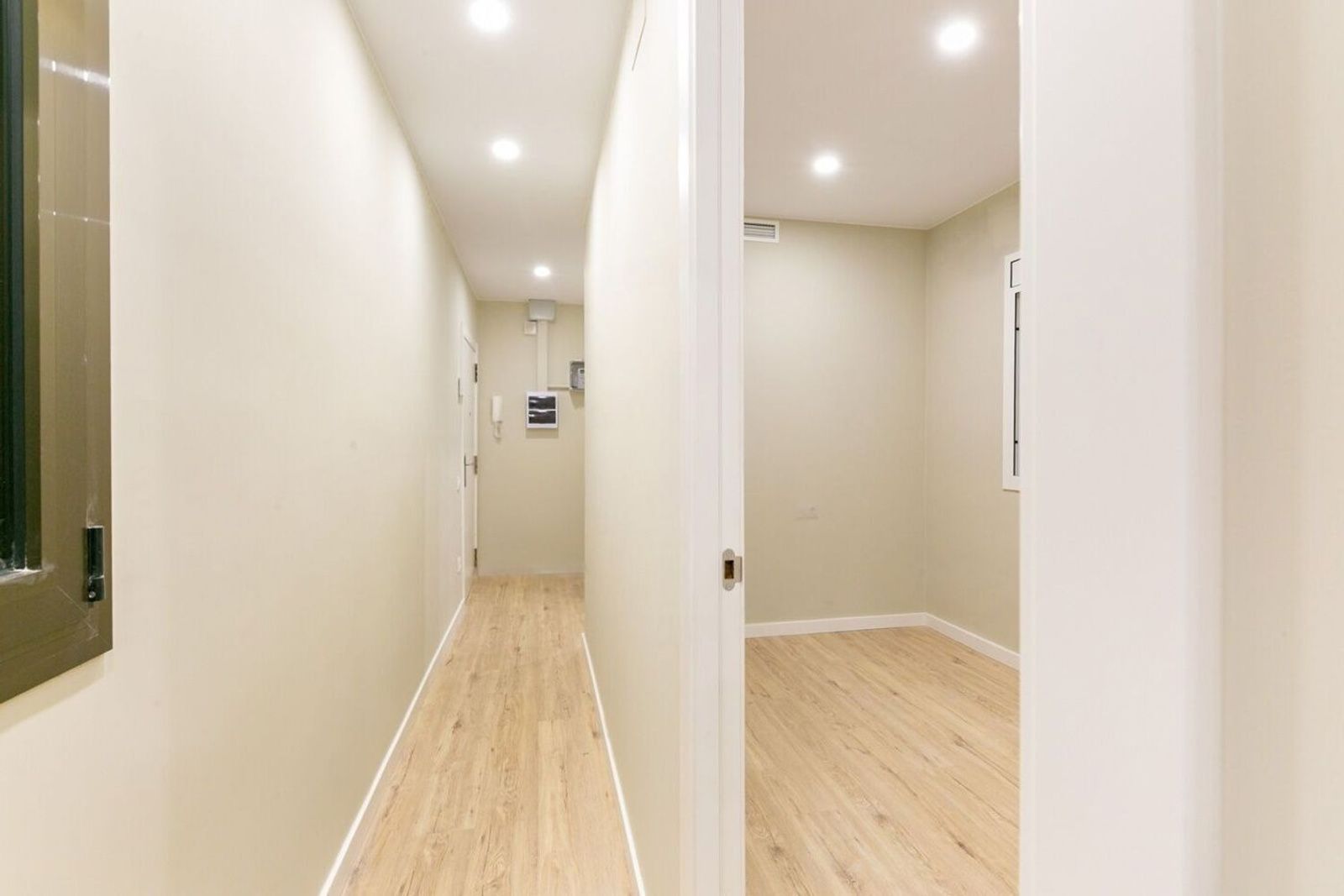 Huoneisto Barcelona, Espanja 2 makuuhuonetta, 58 m2 No. 167836