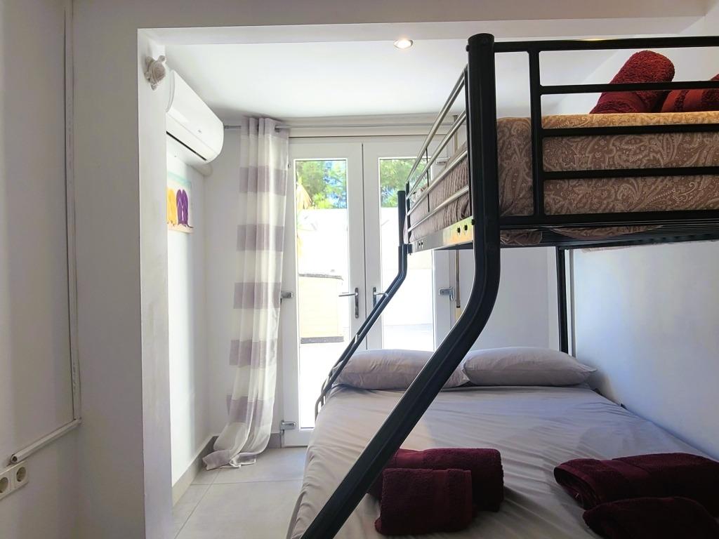 Villa in Torrevieja, Alicante, Spanien 4 Schlafzimmer, 140 m2 Nr. 150141