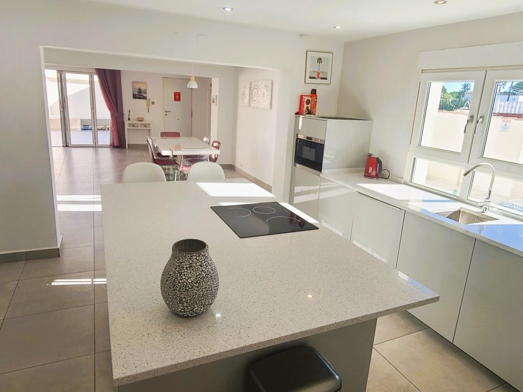 Villa in Torrevieja, Alicante, Spanien 4 Schlafzimmer, 140 m2 Nr. 150141