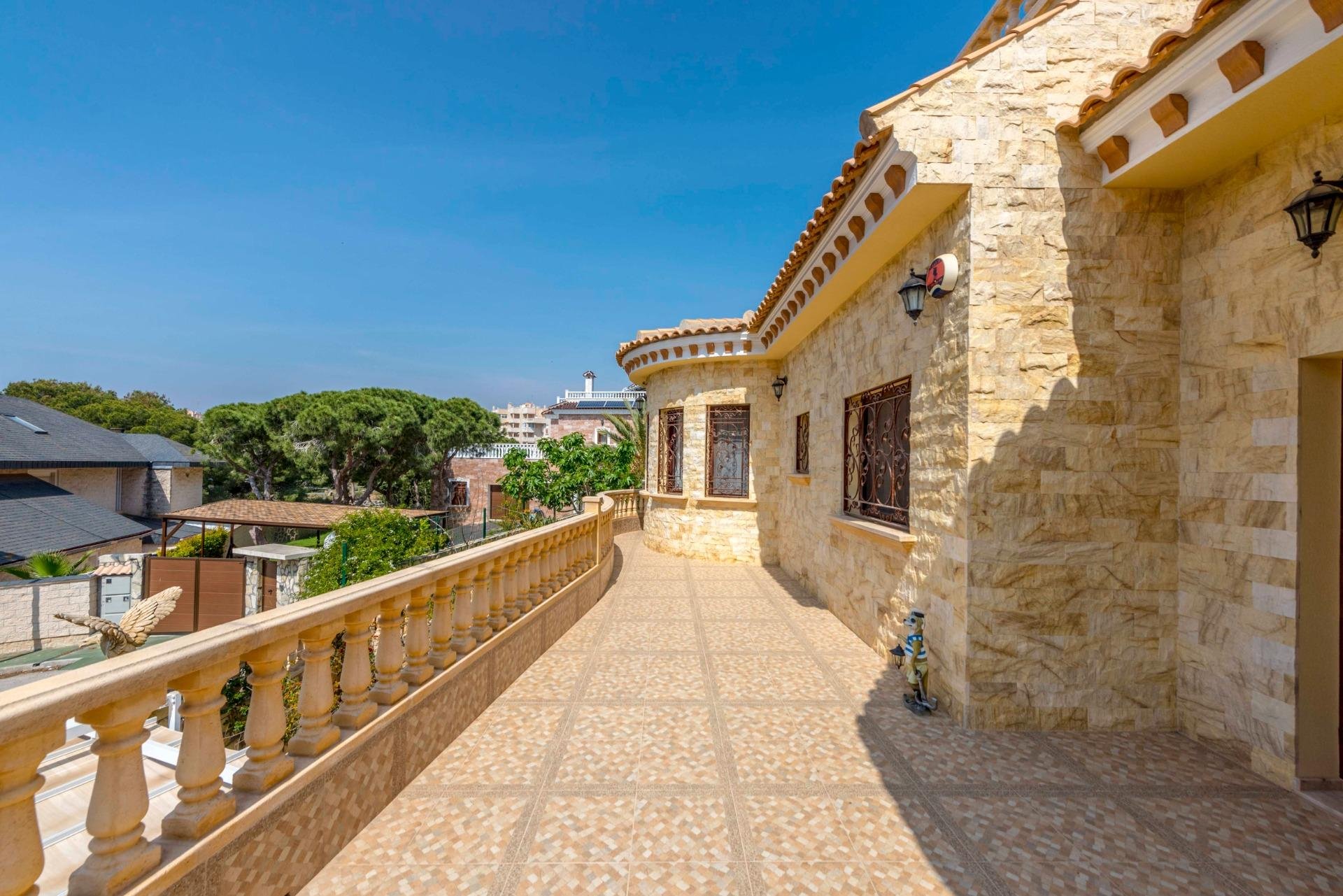 Villa Campoamor, Alicante, Spānijā 4 istabas, 280 m2 Nr. 177496