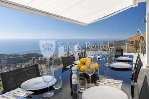 Hus i Lloret de Mar, Girona, Spanien 3 sovrum, 200 kvm. Nr. 168990