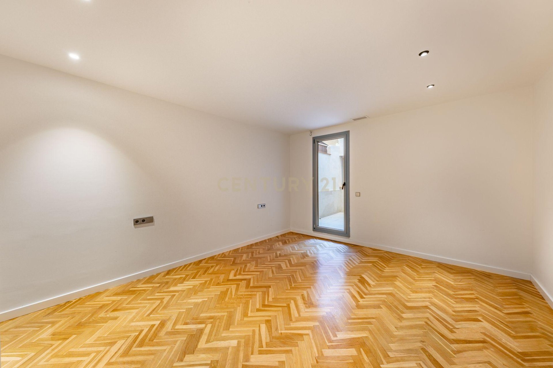 Wohnung in Barcelona, Spanien 4 Schlafzimmer, 223 m2 Nr. 166908
