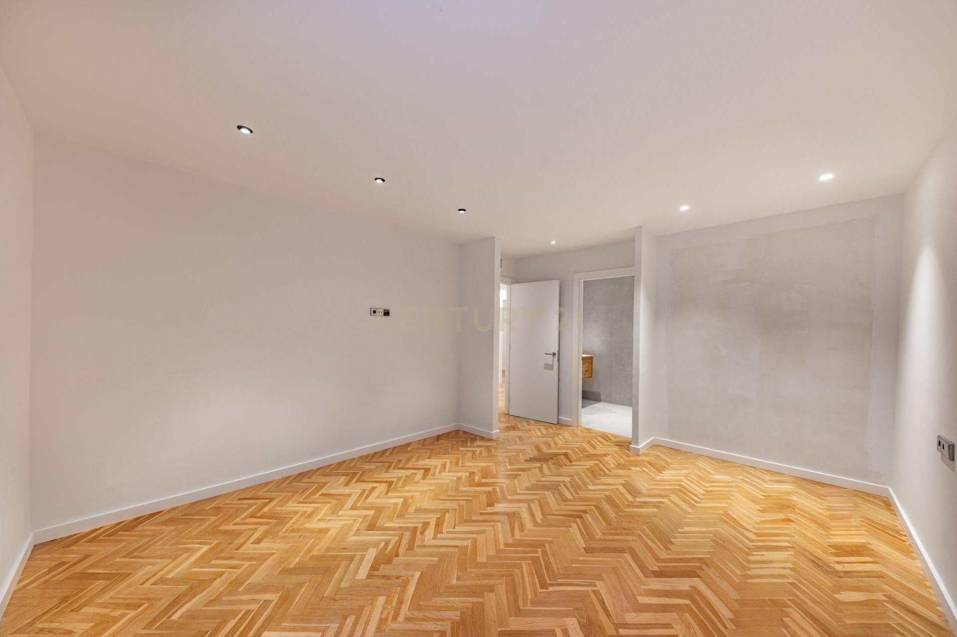 Wohnung in Barcelona, Spanien 4 Schlafzimmer, 223 m2 Nr. 166908