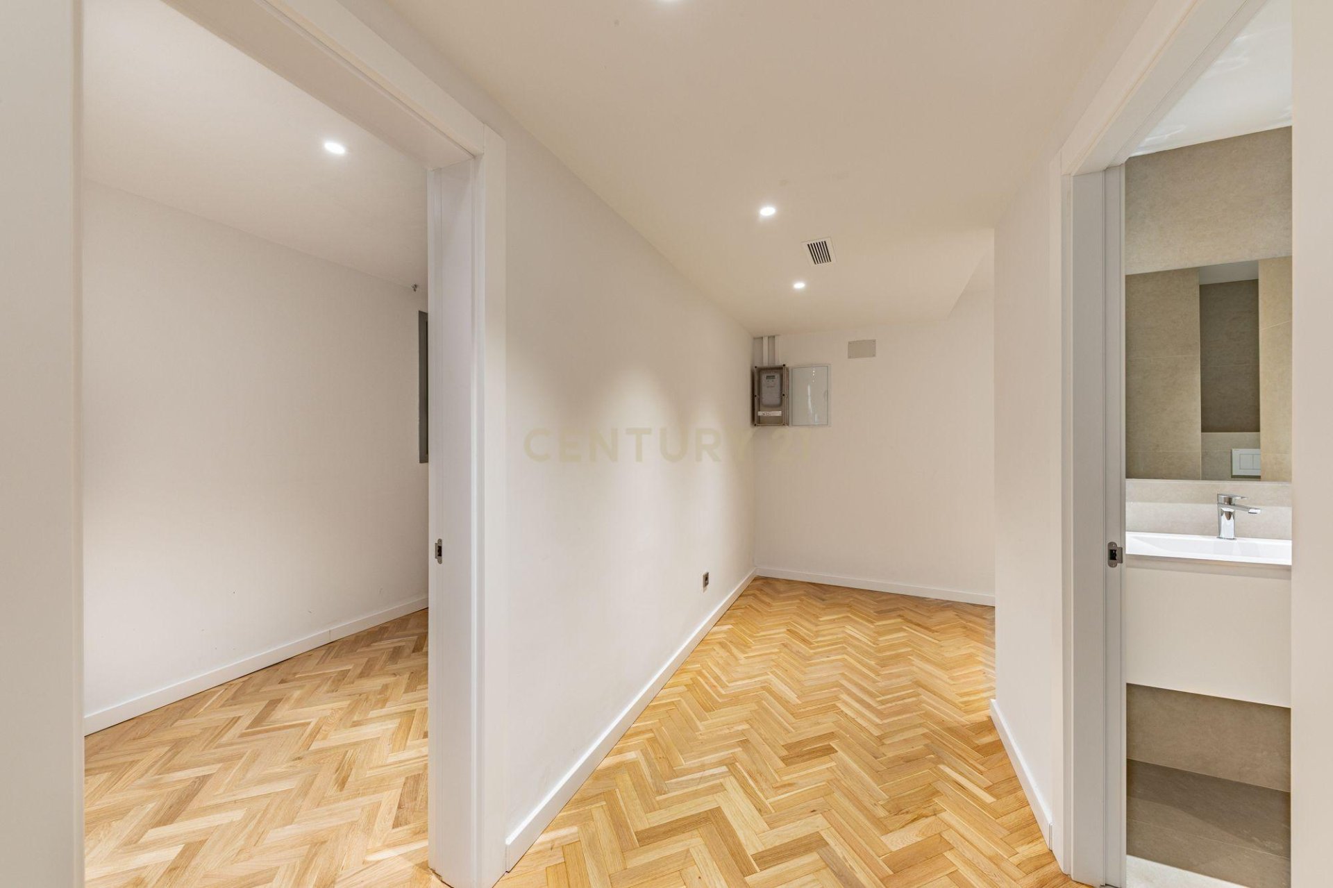 Wohnung in Barcelona, Spanien 4 Schlafzimmer, 223 m2 Nr. 166908