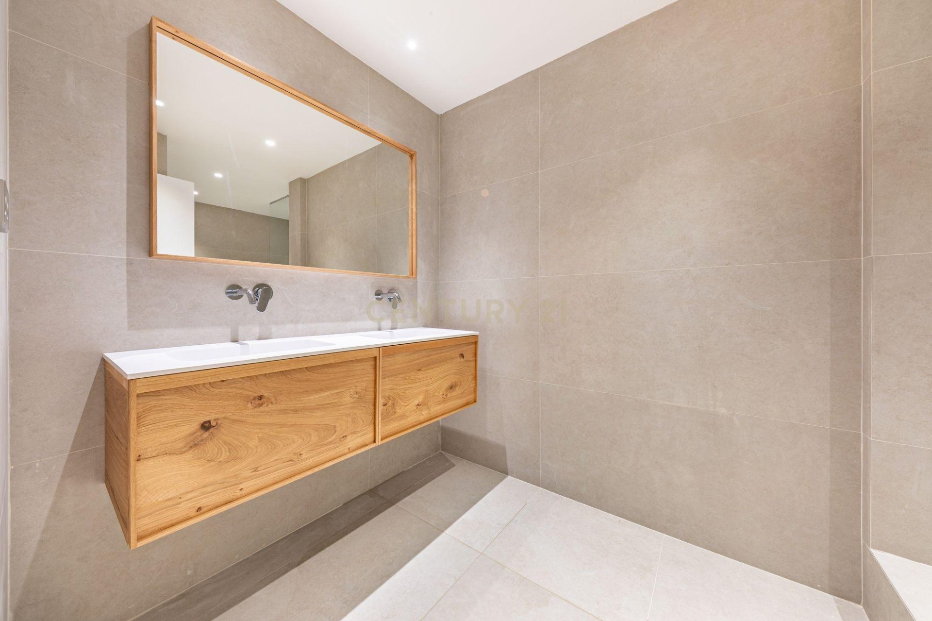 Wohnung in Barcelona, Spanien 4 Schlafzimmer, 223 m2 Nr. 166908