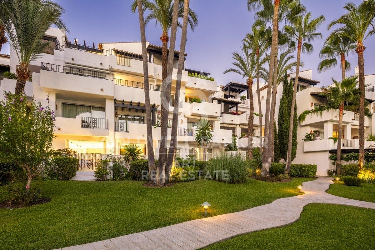 Apartment in Marbella, Malaga, Spain 3 bedrooms, 149 sq.m. No. 157305