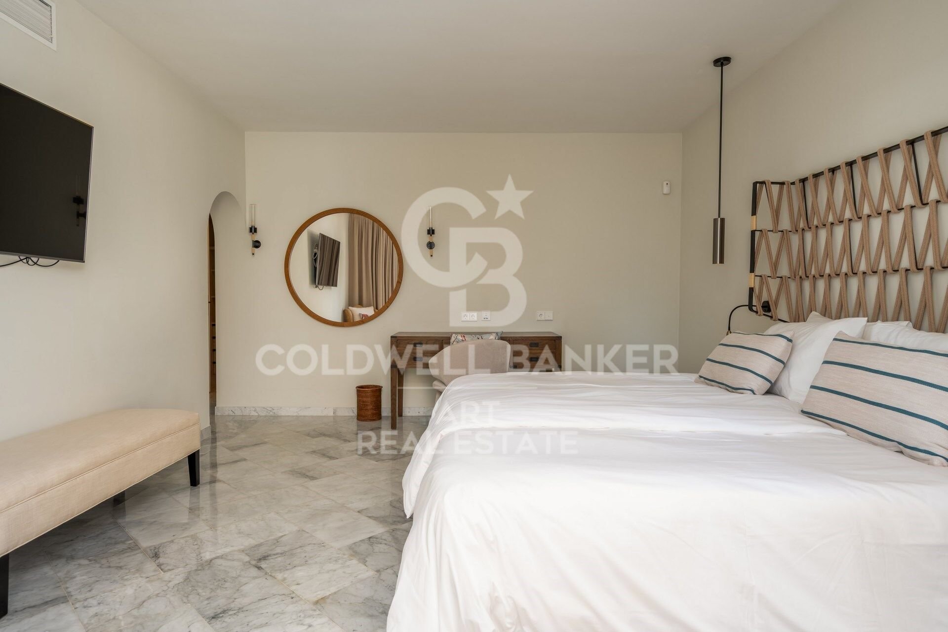 Penthouse in Marbella, Malaga, Spain 4 bedrooms, 201 sq.m. No. 157303