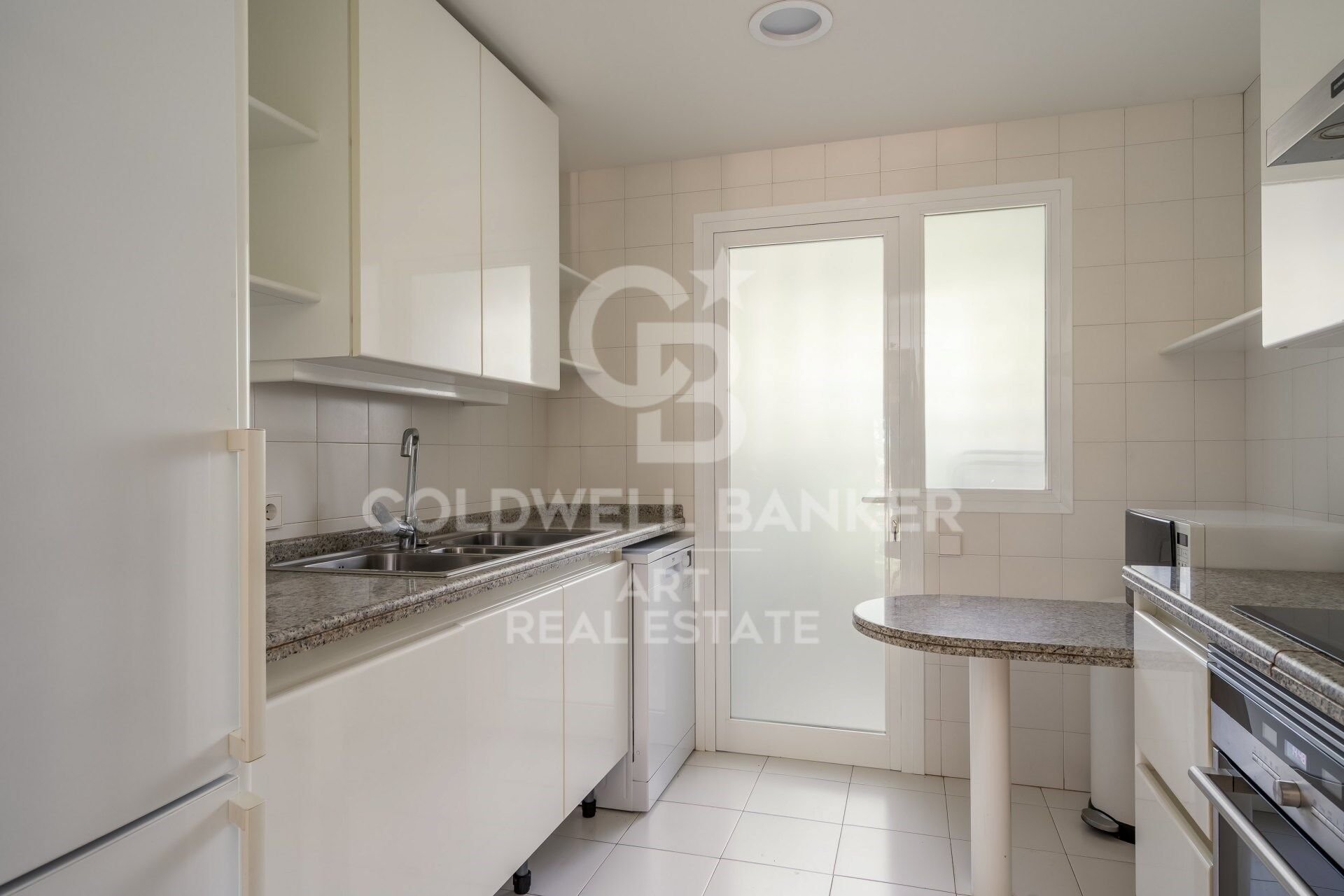 Penthouse in Marbella, Malaga, Spain 4 bedrooms, 201 sq.m. No. 157303