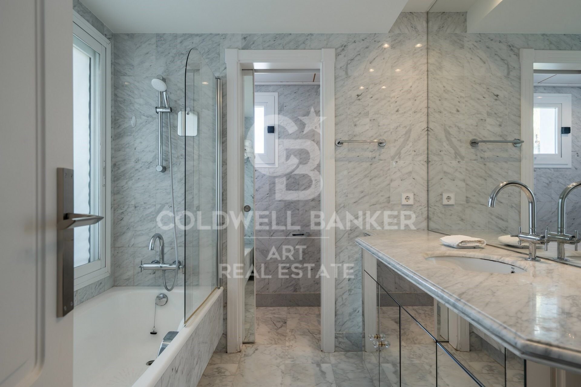 Penthouse in Marbella, Malaga, Spain 4 bedrooms, 201 sq.m. No. 157303