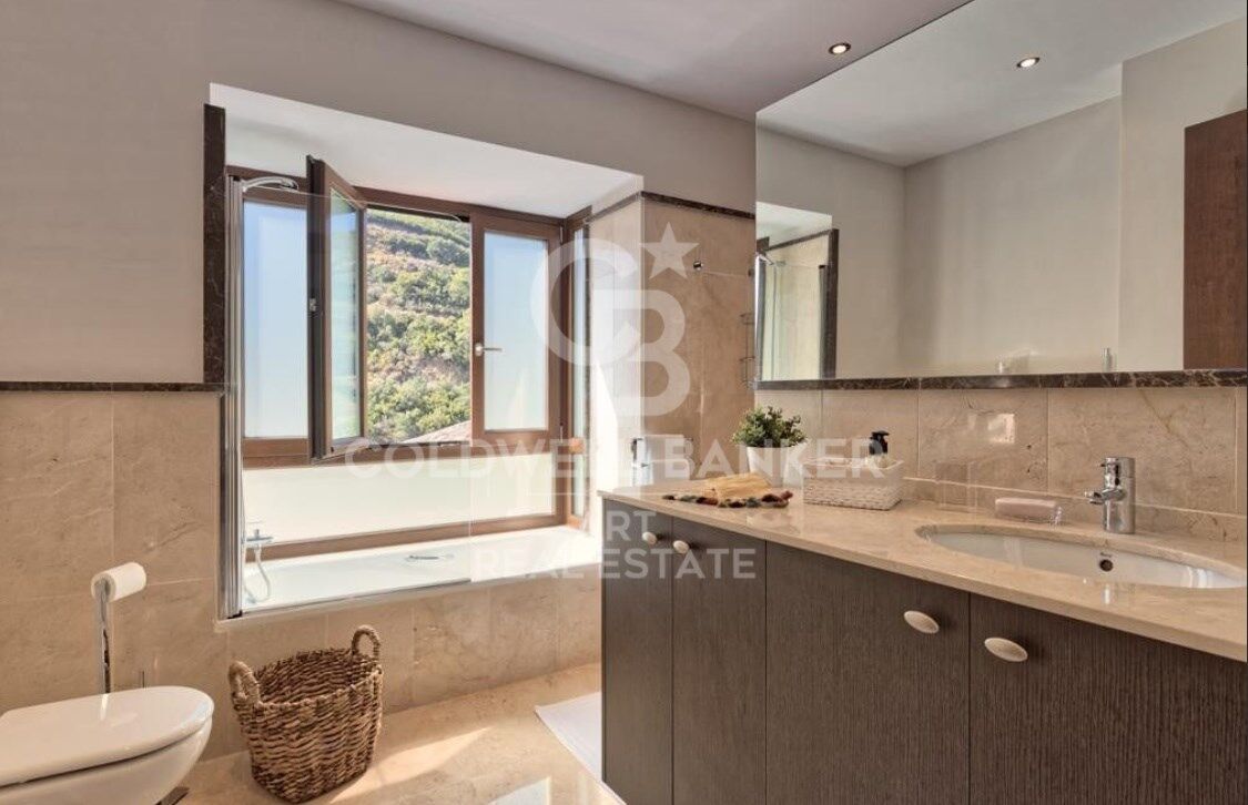 Villa à Benahavis, Malaga, Espagne 5 chambres, 582 m2 No. 157306