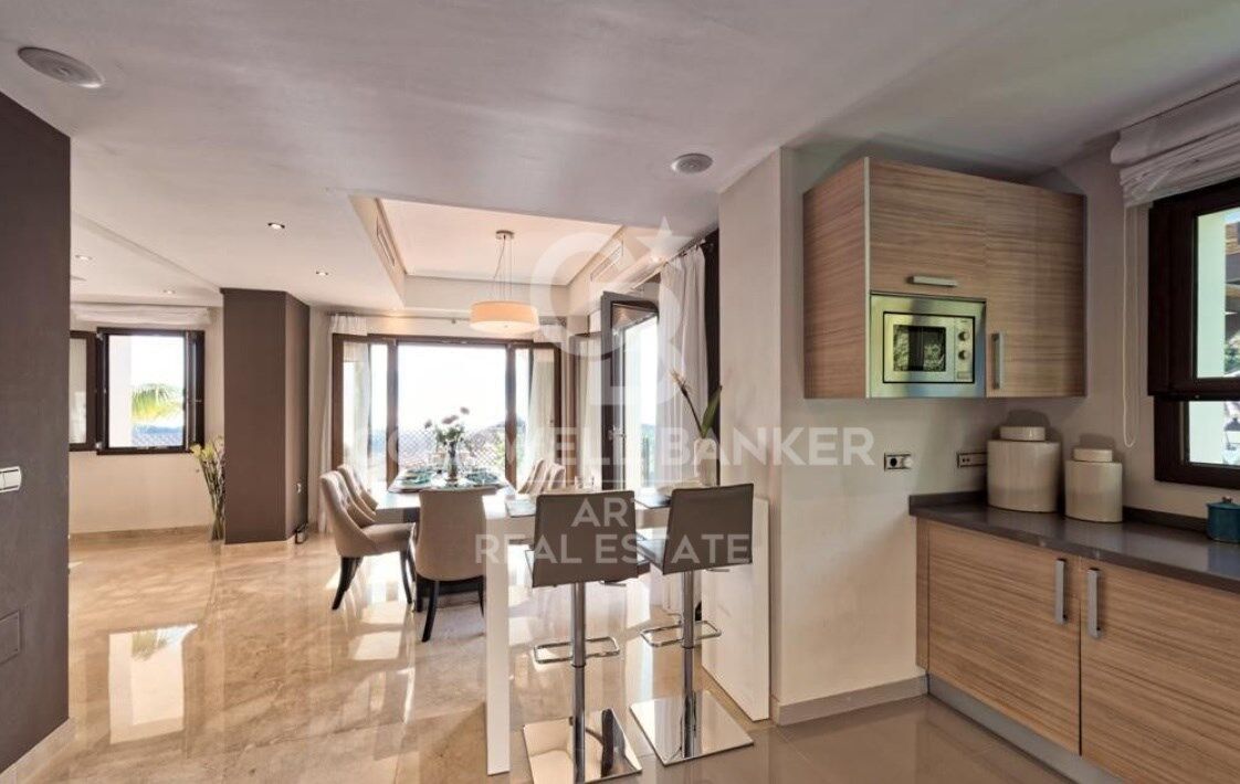 Villa à Benahavis, Malaga, Espagne 5 chambres, 582 m2 No. 157306