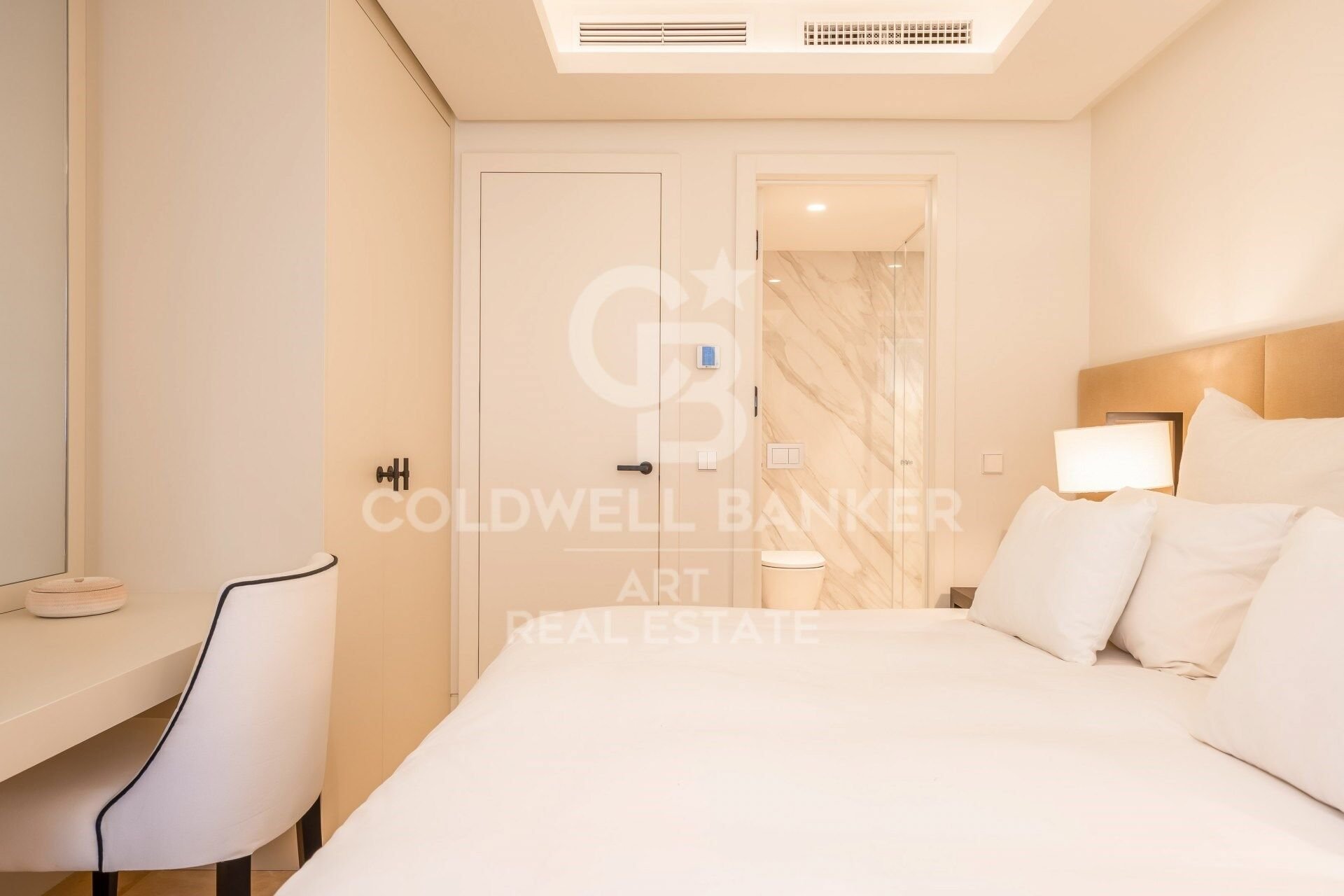 Apartamento en Marbella, Málaga, España 3 dormitorios, 137 m2 No. 157304