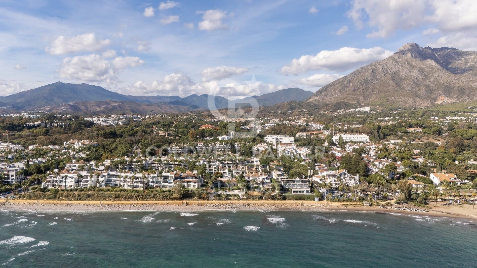 Apartamento en Marbella, Málaga, España 3 dormitorios, 137 m2 No. 157304