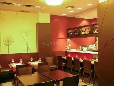 Café/restaurang i Montornes Del Valles, Barcelona, Spanien 120 kvm. Nr. 167050