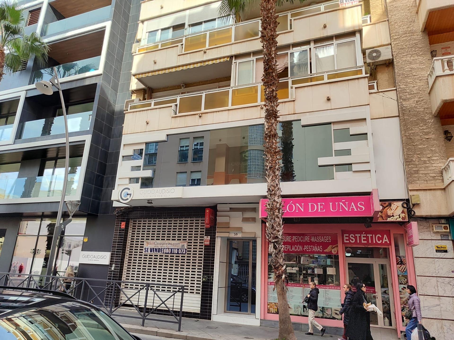 Appartamento a Torrevieja, Alicante, Spagna 255 mq. N° 165318